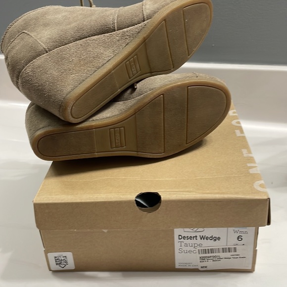 Toms Desert Wedge Shoes - Picture 4 of 6